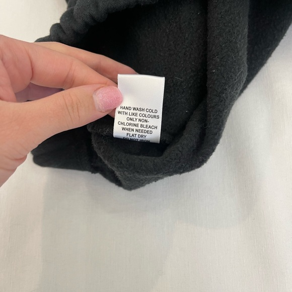 Fear of God ESSENTIALS Black Sweat Shorts XXS - Picture 8 of 11